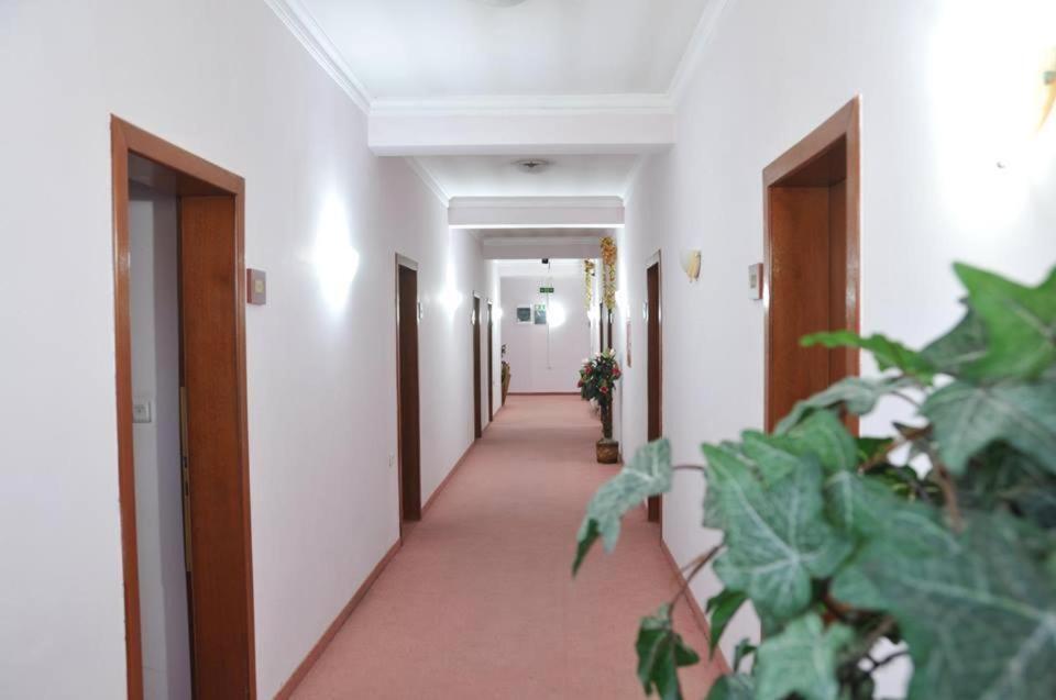 Hotel Oxa doo Novi Pazar Buitenkant foto